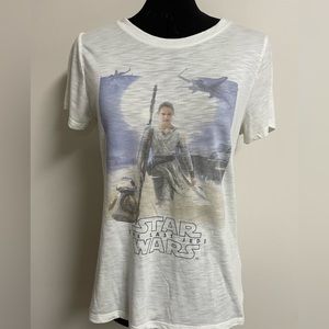 Star Wars Graphic Tee, “The Last Jedi”. Women’s Size Medium.